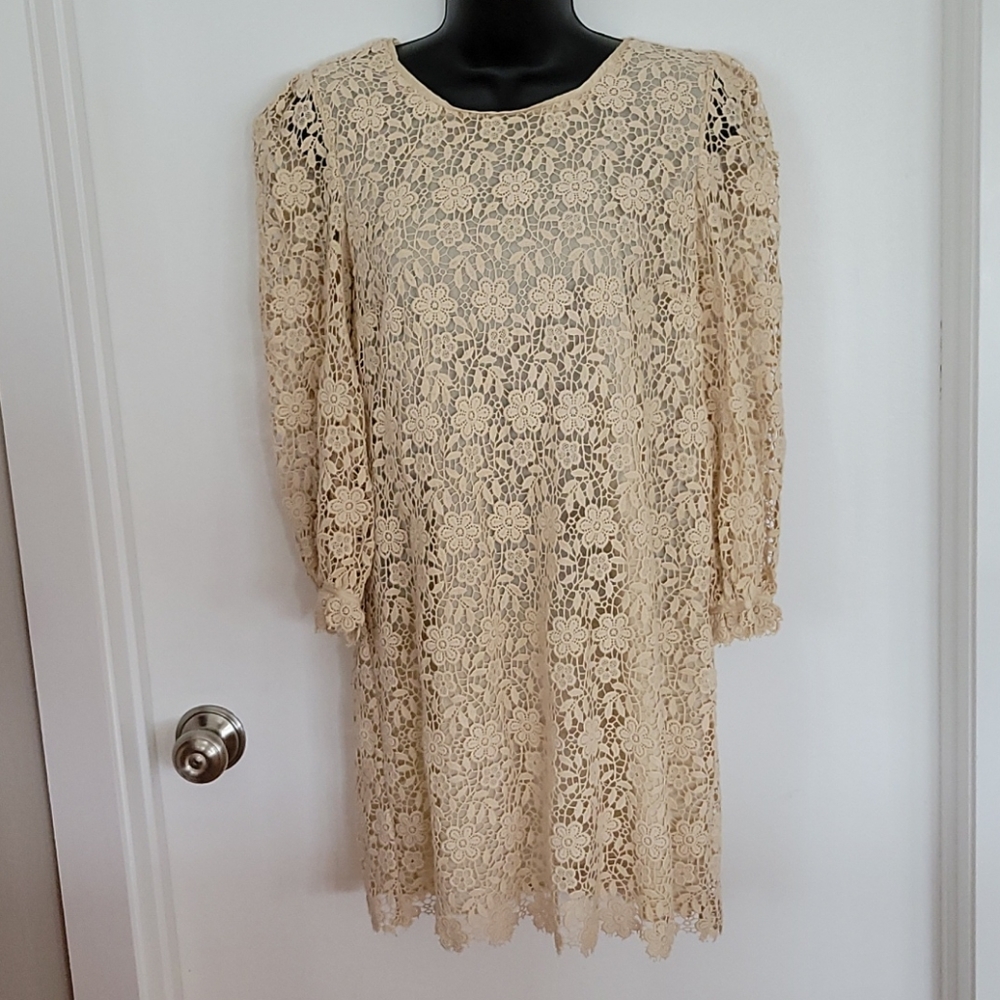 BEAUTIFUL JUICY COUTURE DAISY CROCHET DRESS